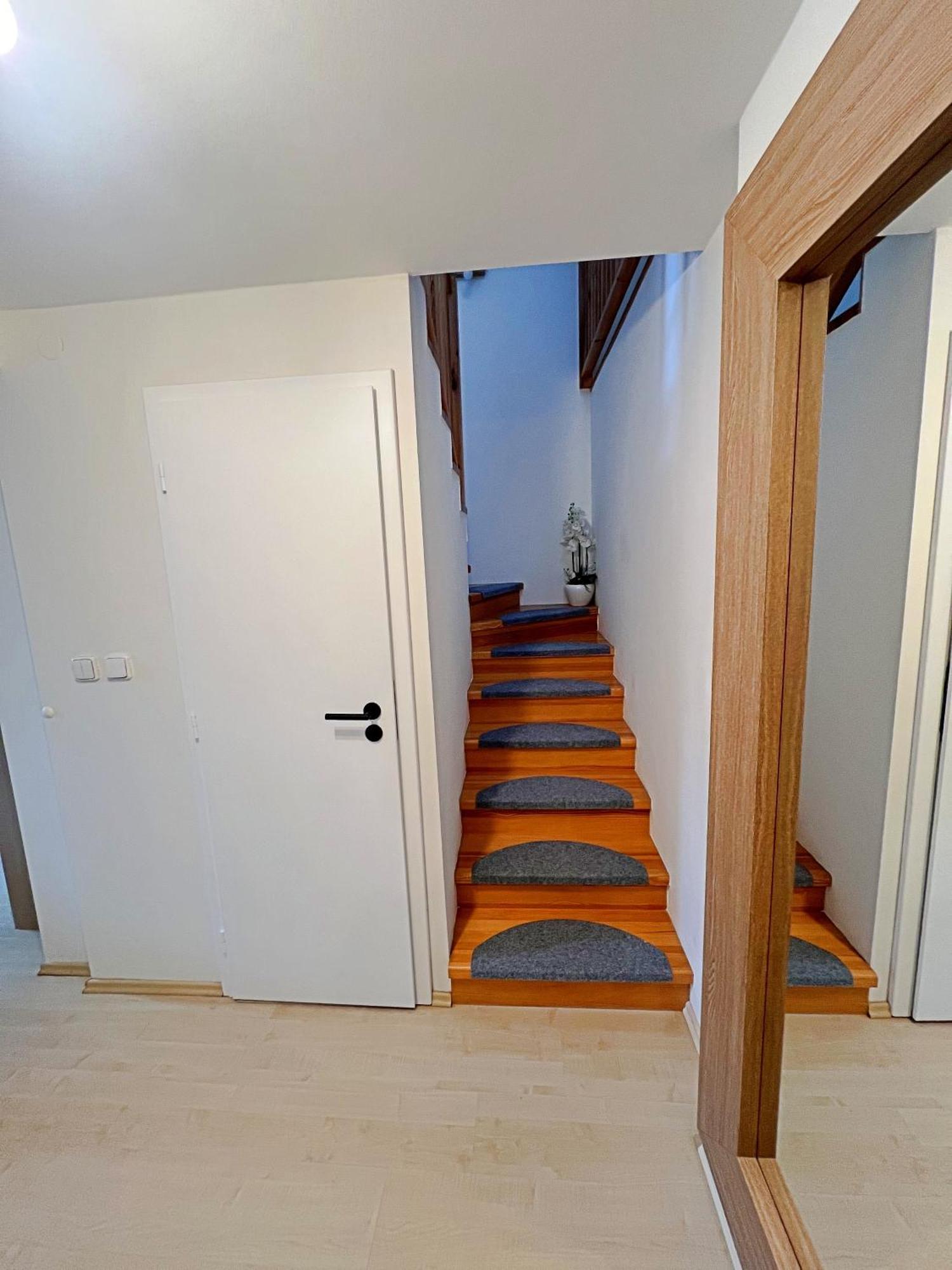 Mezonetovy Apartman V Centru Praha Eksteriør bilde